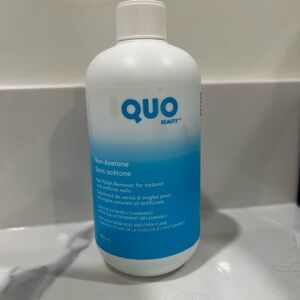 FREE 🆓 with Any Two Purchases - Quo Beauty Nail Polish Remover Non-Acetone 300ml
